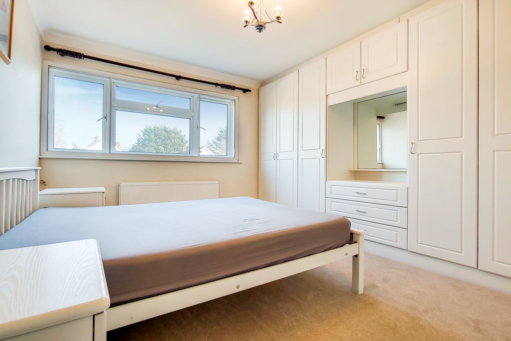 Property photo 1 of 4