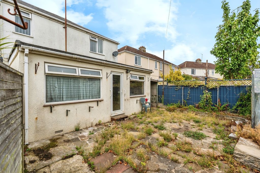 Property photo 2 of 17 Photo