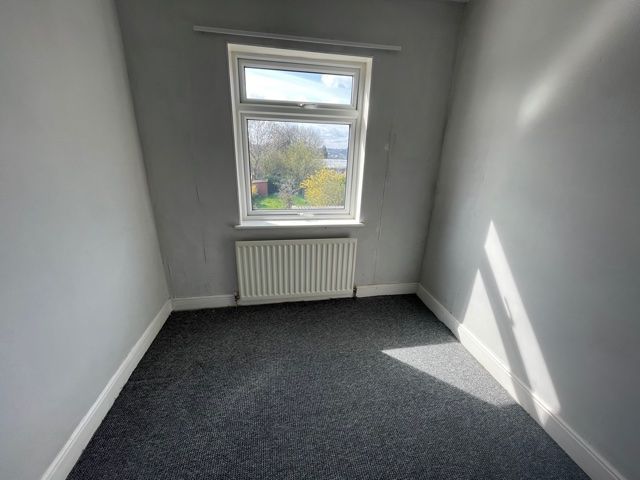 Additional image 10 of 3 bed semi-detached house to rentStockingstone Road, Luton LU2