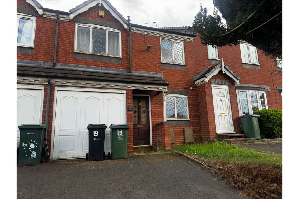 Property photo 1 of 6