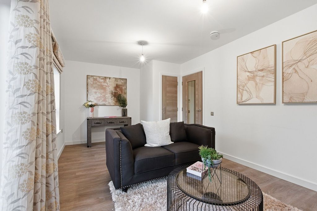 Property photo 3 of 28