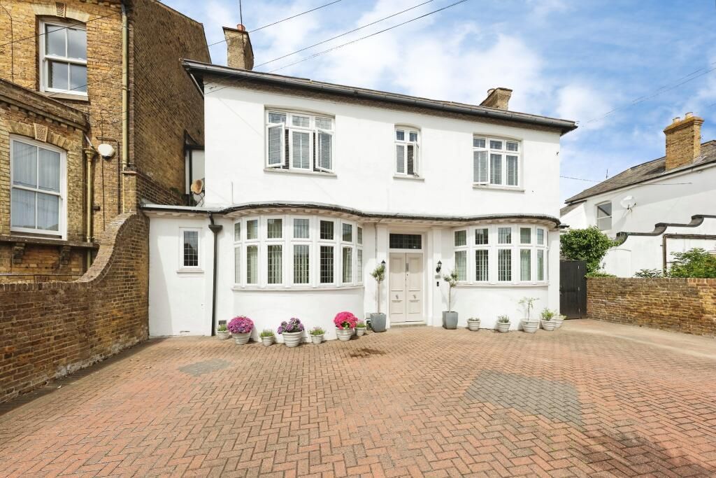 Property photo 2 of 19 0141A0Aab152596Fe2c6dc3c4F593c8d.Jpeg