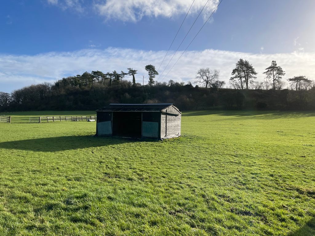 Property photo 3 of 13