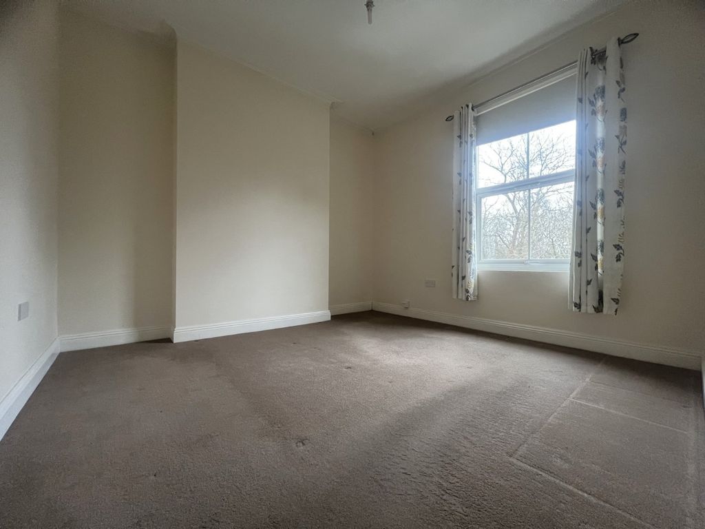 Property photo 3 of 5 Picture No. 04