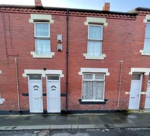 Property photo 1 of 8