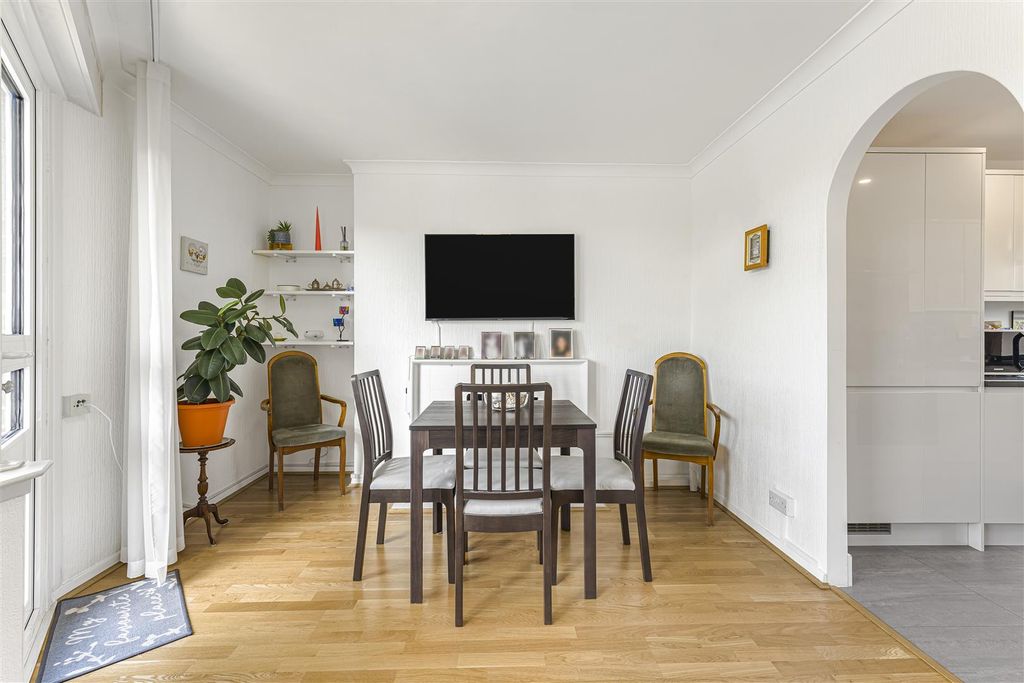 Property photo 2 of 9 Ped06683.Jpg