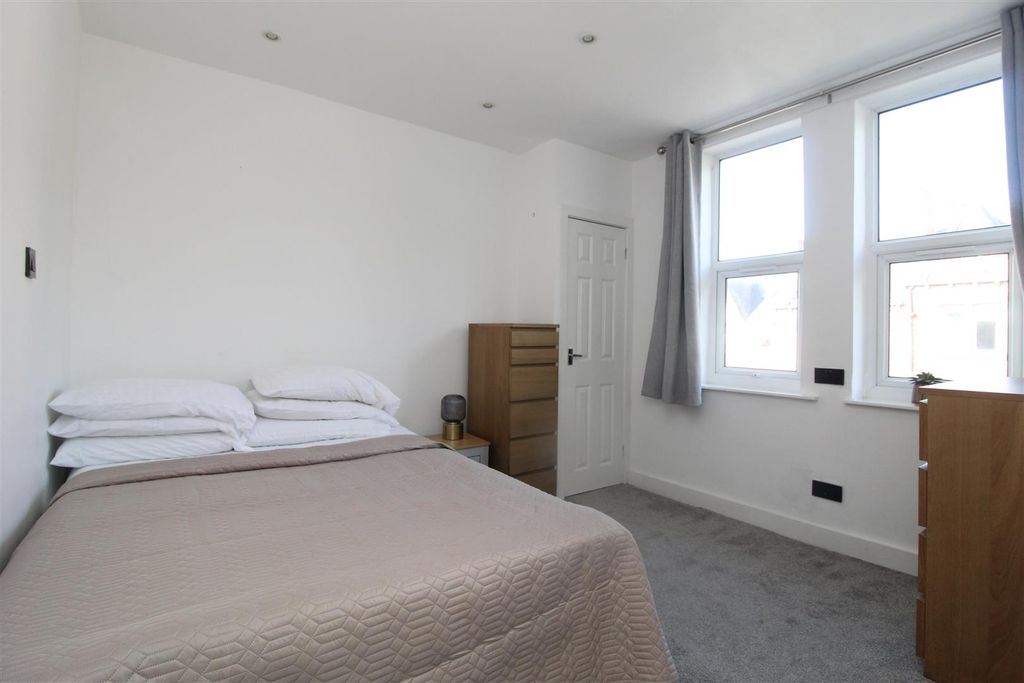 Property photo 1 of 11 4339Eec9-E733-4Fa5-889F-F3Db0Ffe06F0_1_201_A.Jpeg