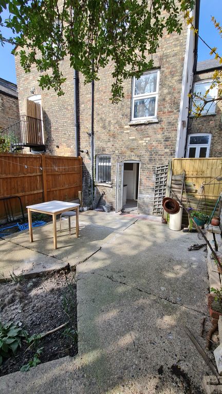 Property photo 2 of 7