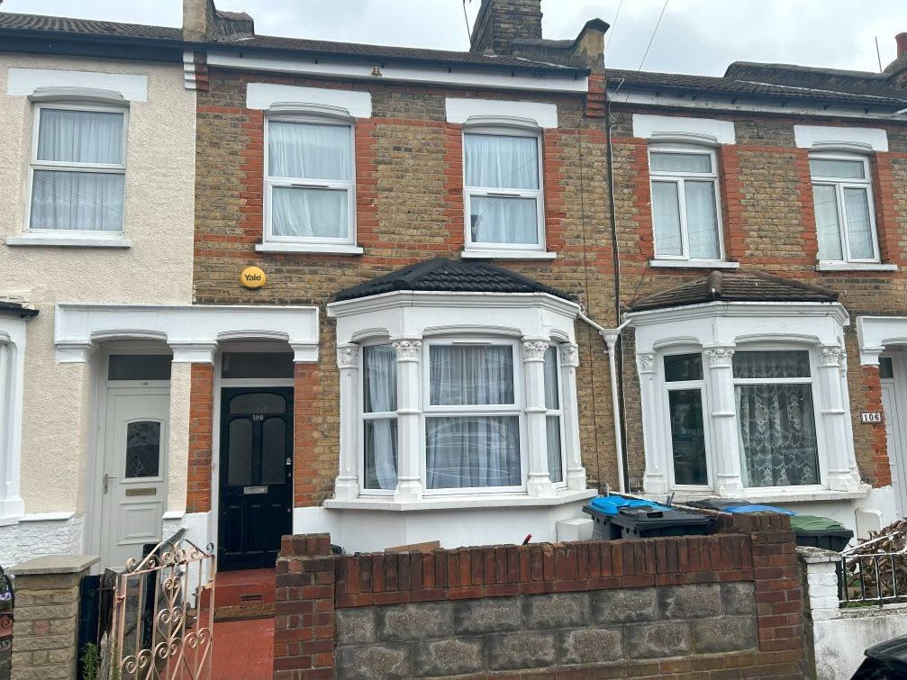 Property photo 1 of 11