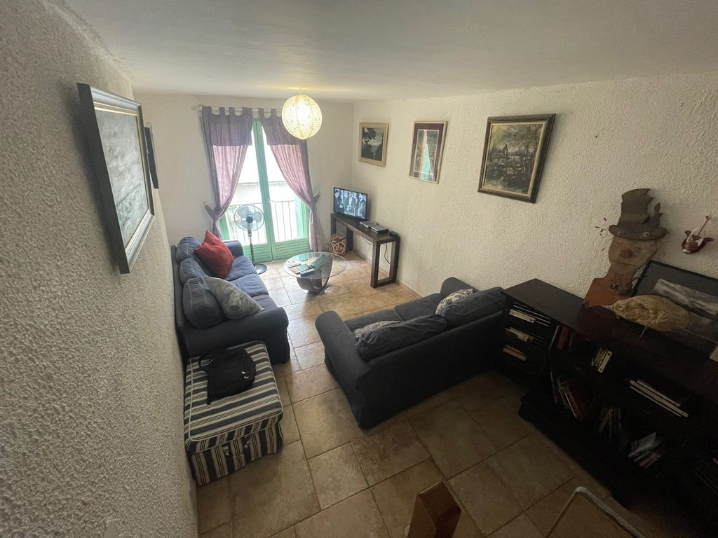 Property photo 2 of 22