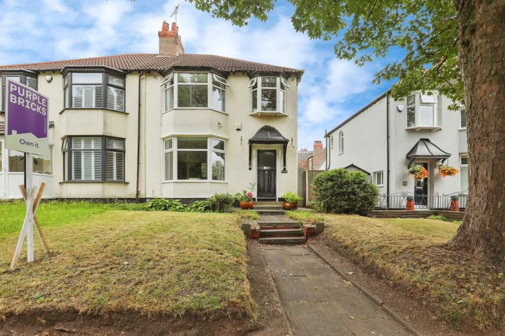 Property photo 2 of 17