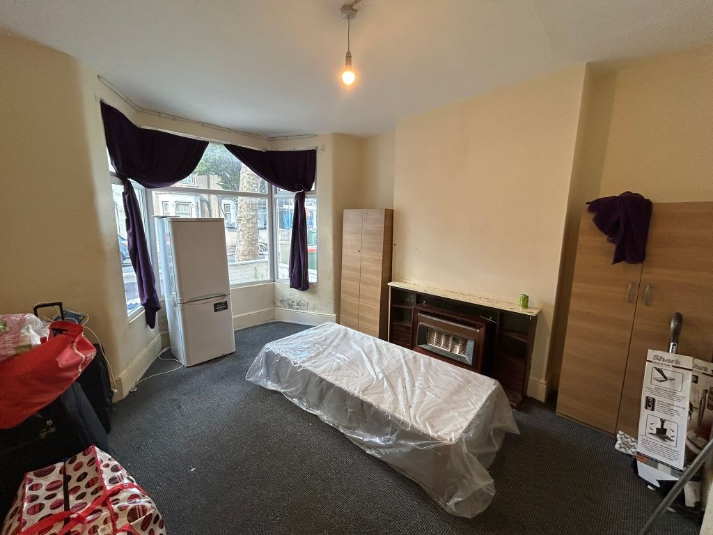 Property photo 3 of 13