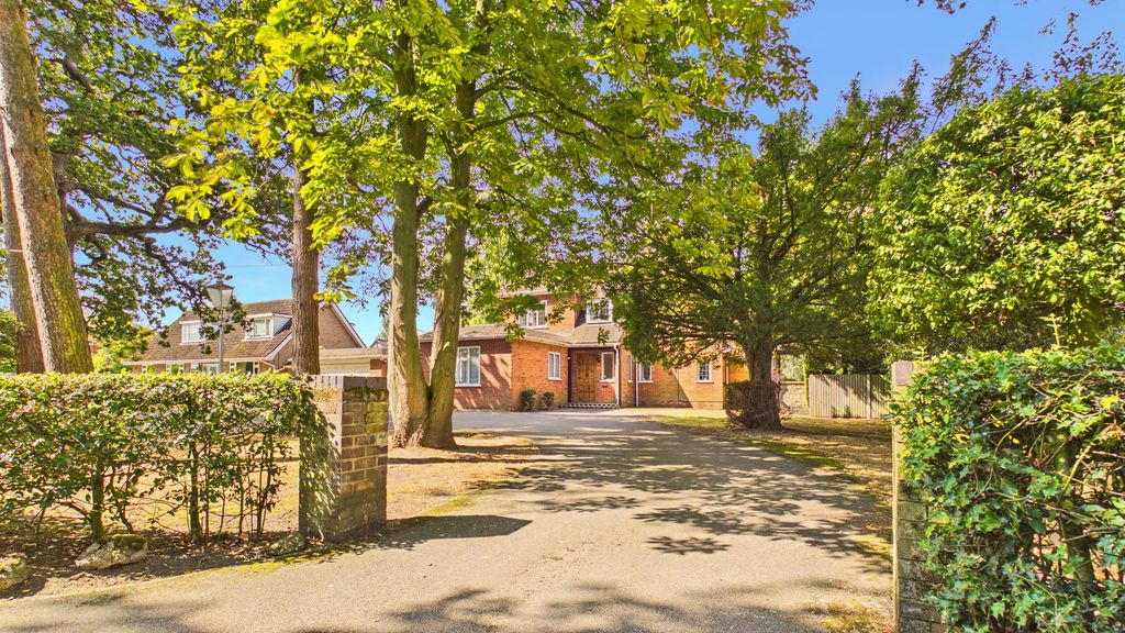 Property photo 1 of 25