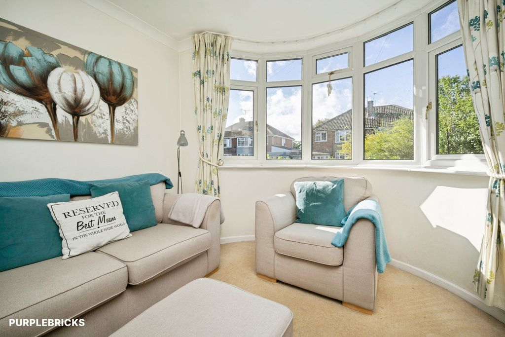 Property photo 2 of 32