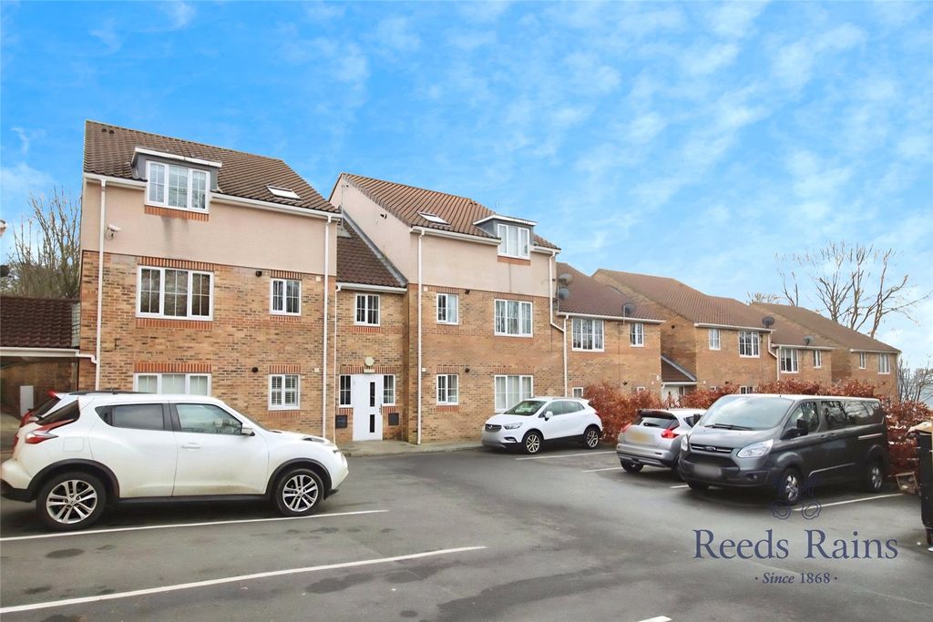 Property photo 1 of 7 Picture No. 12