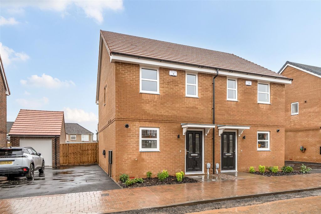 Property photo 1 of 10 1400703-1-69690F986Aad7.Jpg