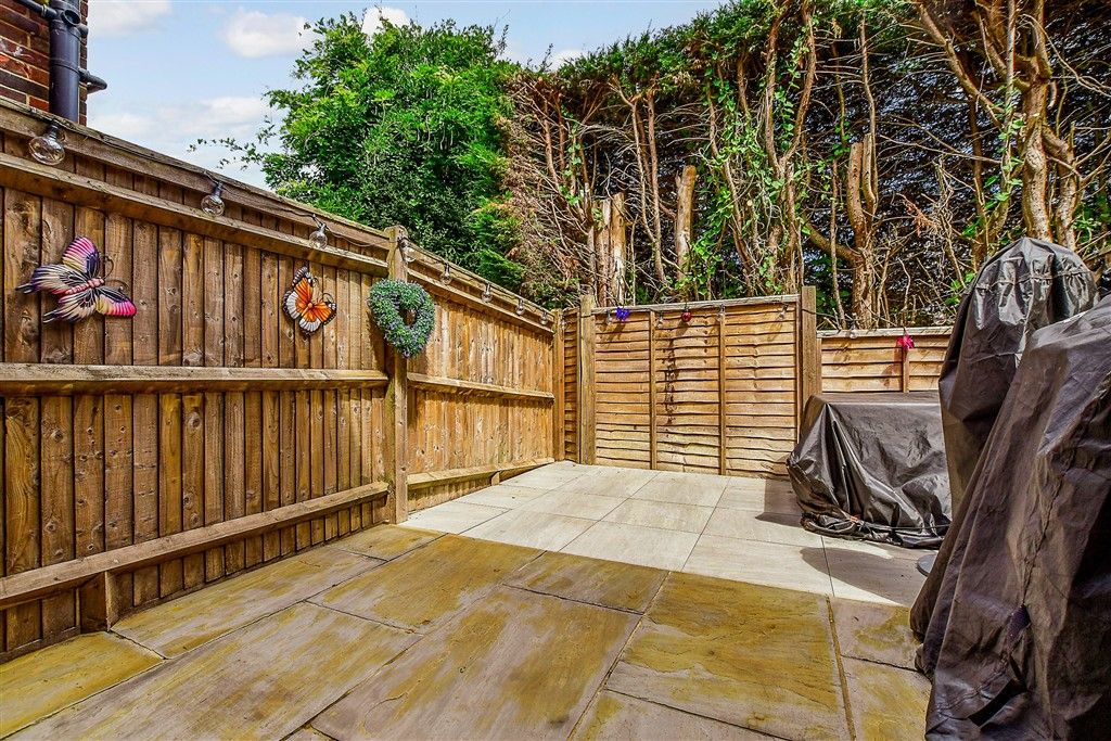 Property photo 2 of 15 Patio / Decking