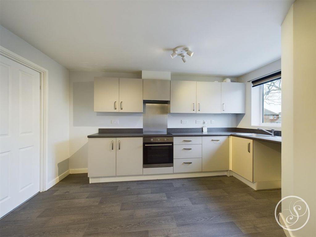 Property photo 2 of 21 Kitchen Diner