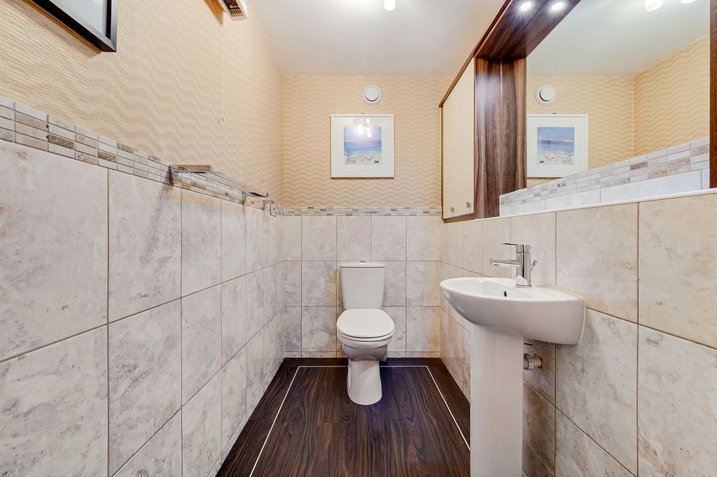 Property photo 3 of 37 Photo 3