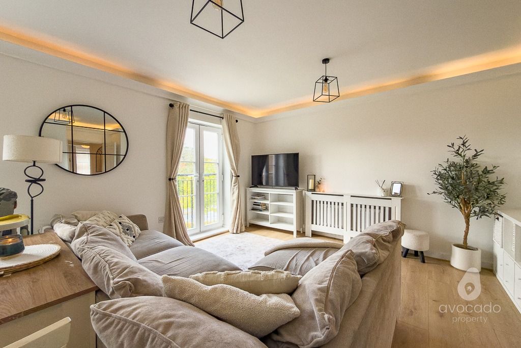Property photo 2 of 9 6112641