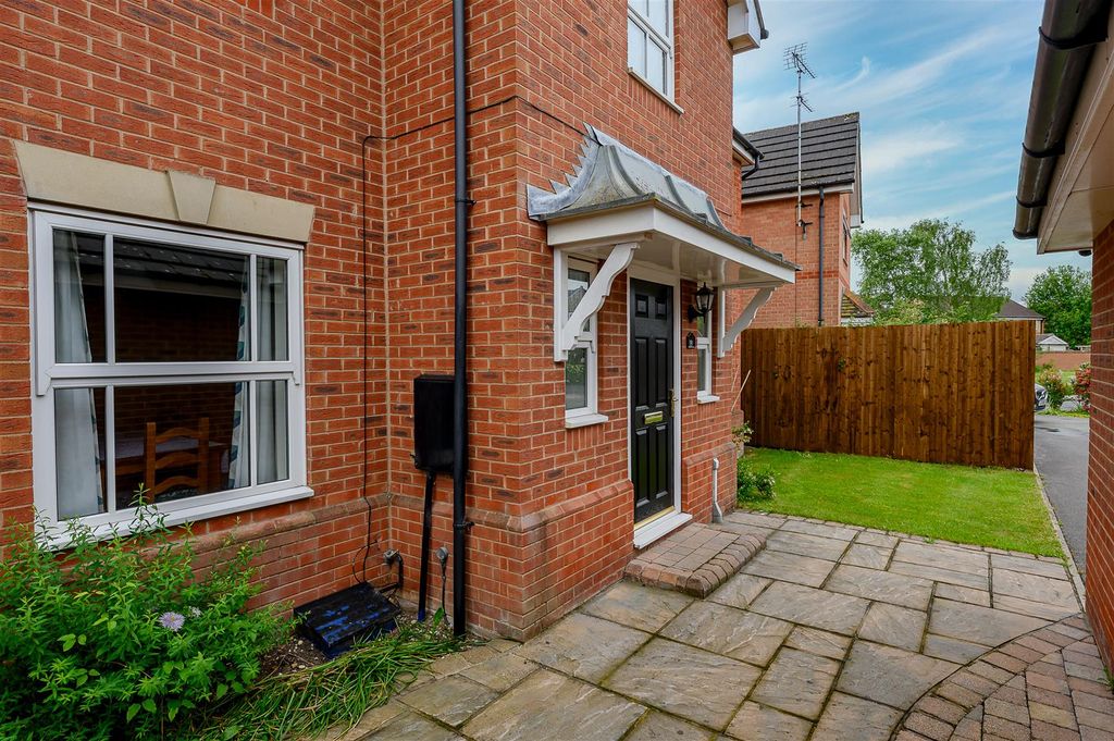 Property photo 2 of 19 External