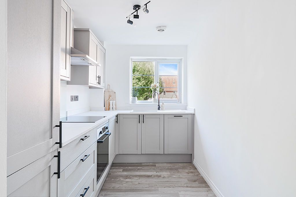 Property photo 2 of 16 H&Co.