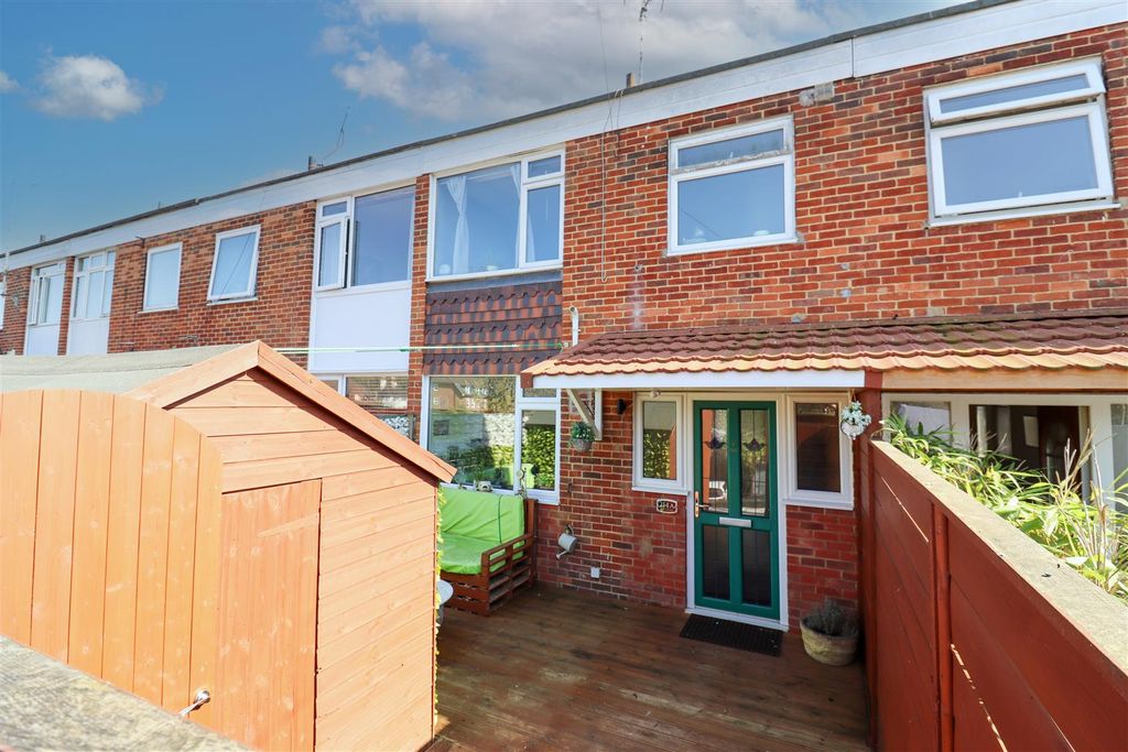 Property photo 1 of 19 Front