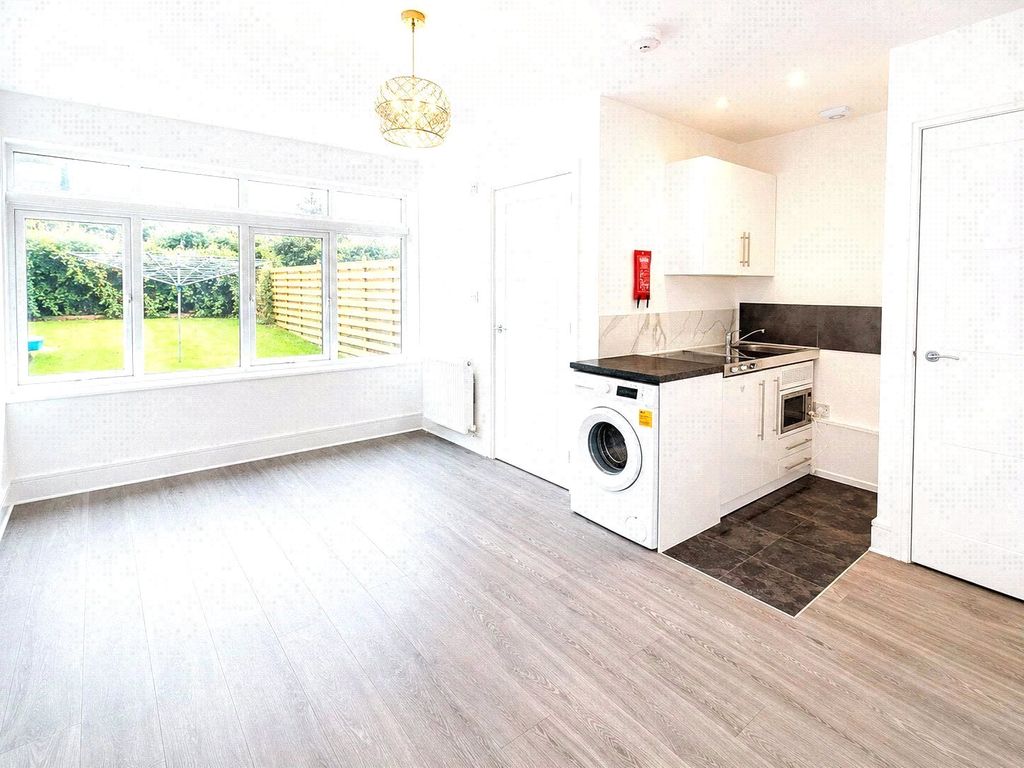Property photo 1 of 3 Picture No. 03