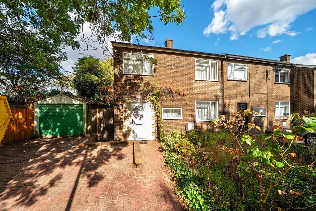 Property photo 2 of 19 Picture No. 03