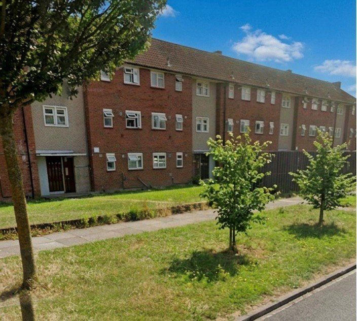 Property photo 1 of 6 1 Bed Studio To Rent Brabazon Road, Hounslow Tw5
