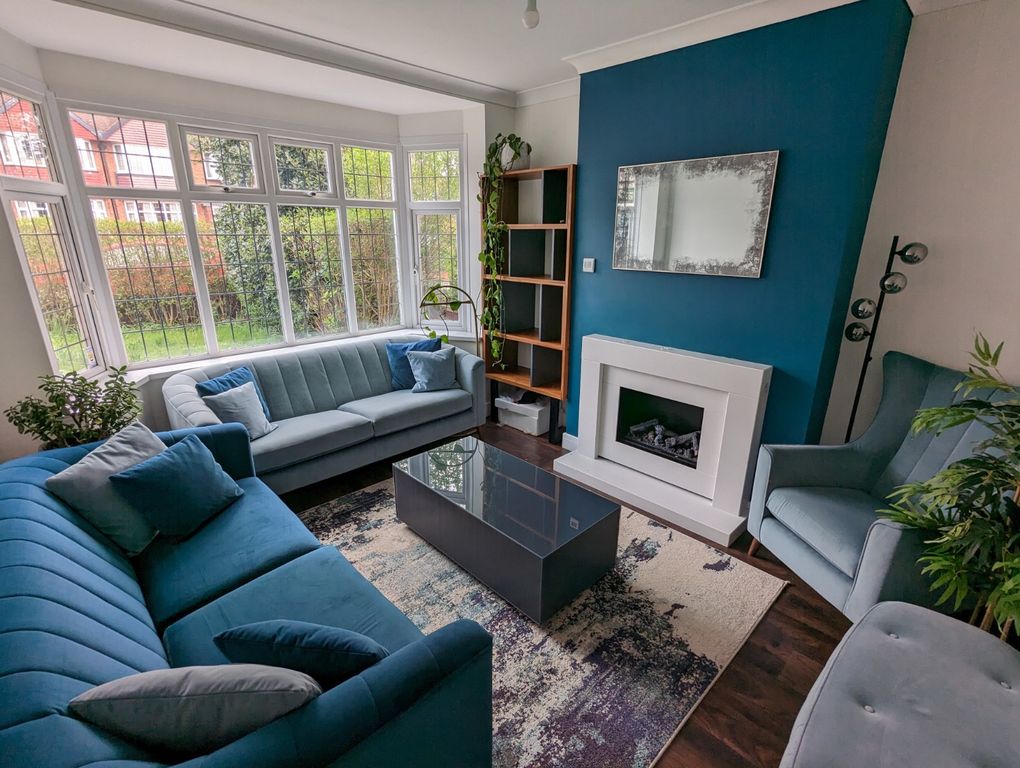 Property photo 3 of 10 Living Room