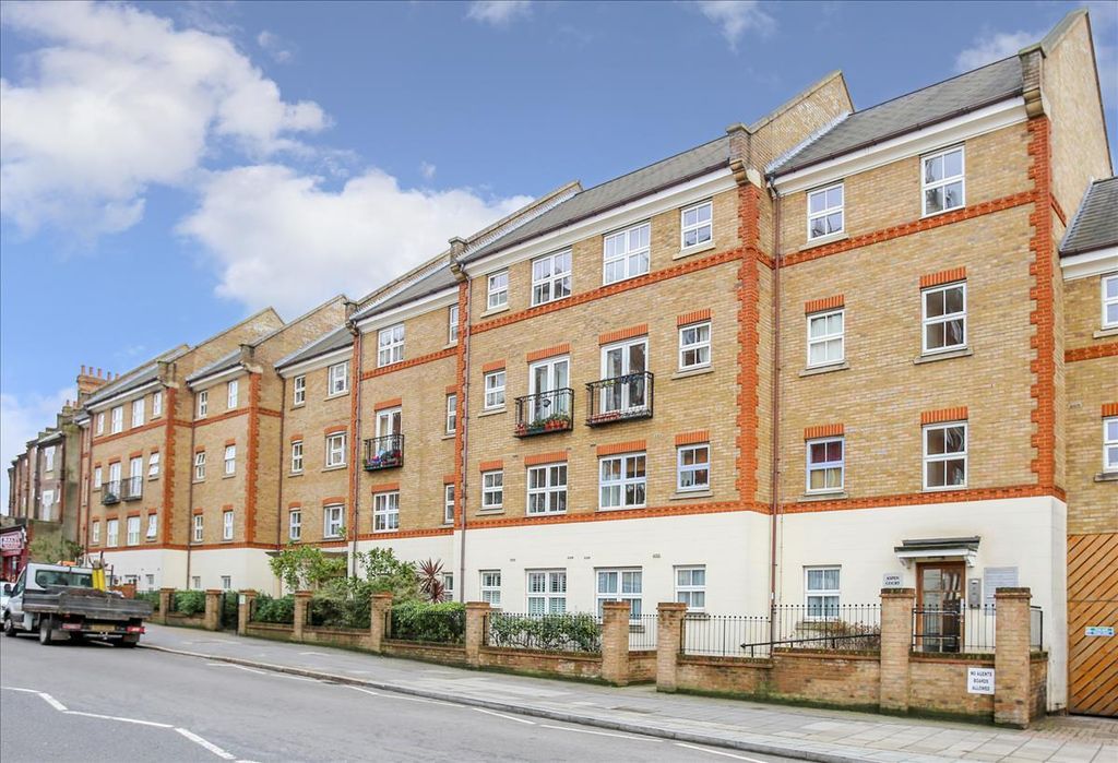 Property photo 1 of 18