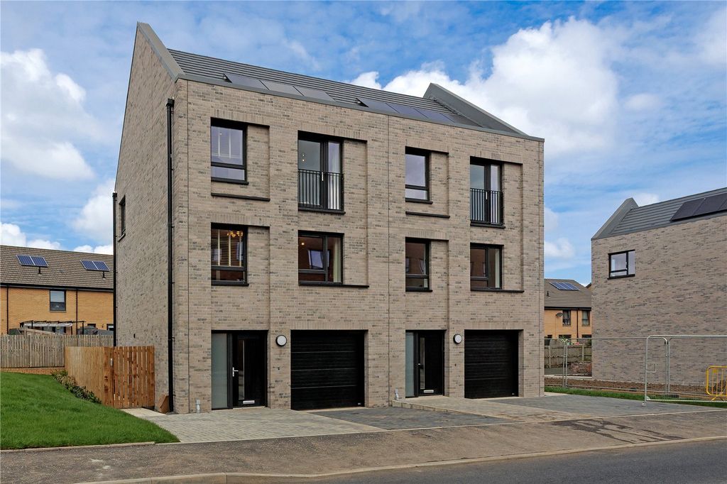 Property photo 1 of 19 Picture No. 08