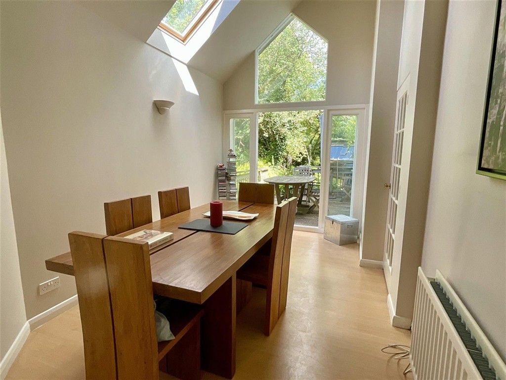 Property photo 1 of 18 Dining Room