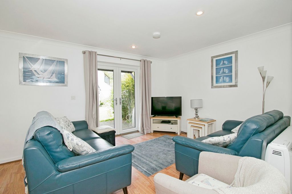Property photo 2 of 17 Photography