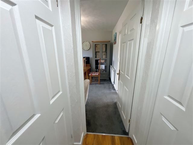 Property photo 2 of 14 Hallway
