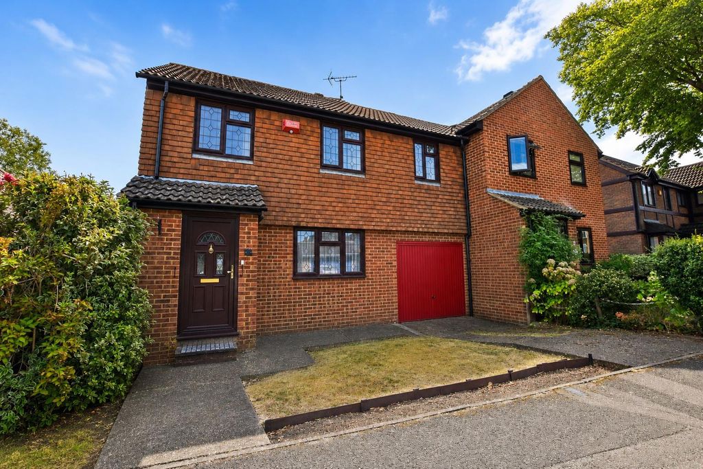 Property photo 2 of 11
