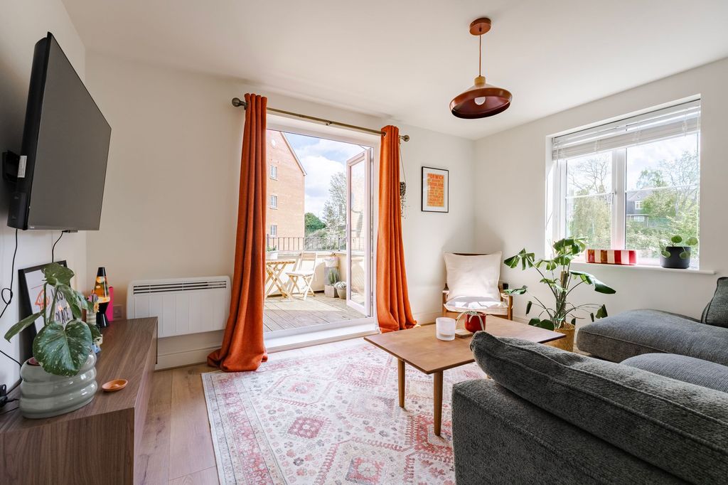 Property photo 2 of 22