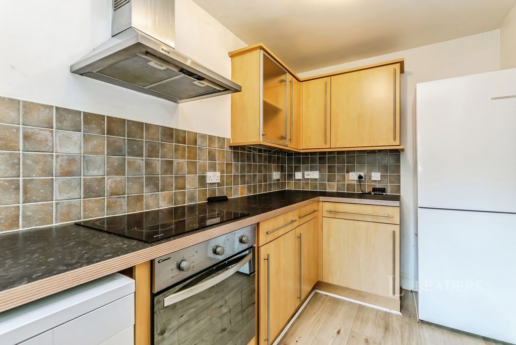 Property photo 3 of 12 Pbox-Img.Jpg