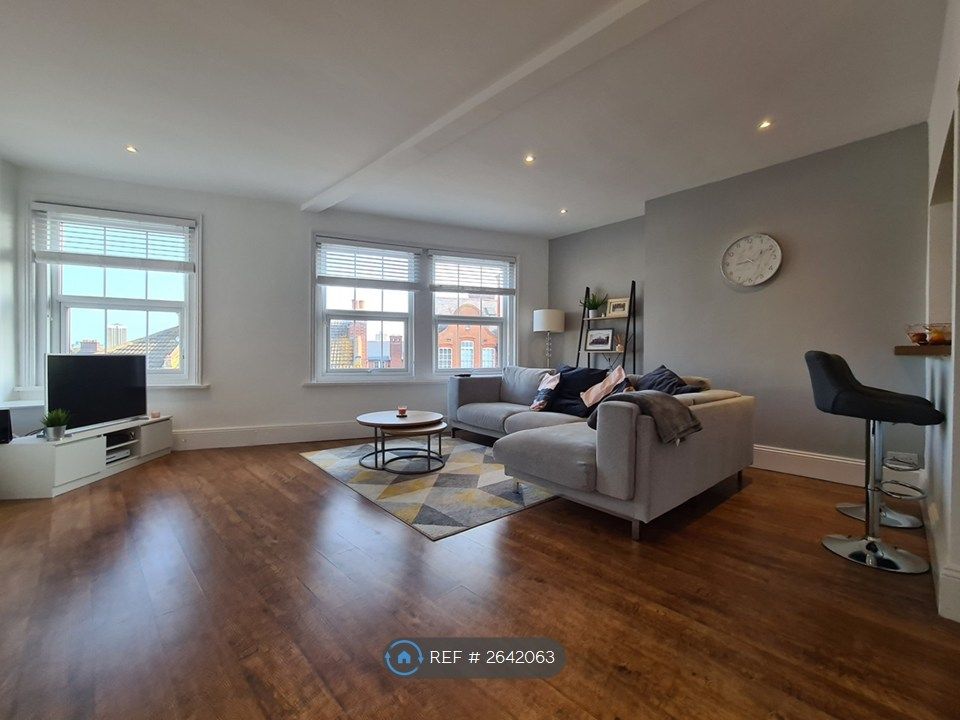 Property photo 3 of 12