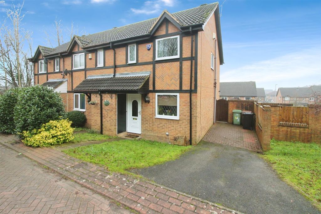 Property photo 1 of 15 Outside