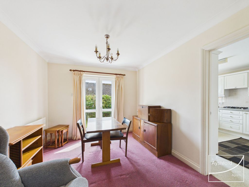 Property photo 3 of 25