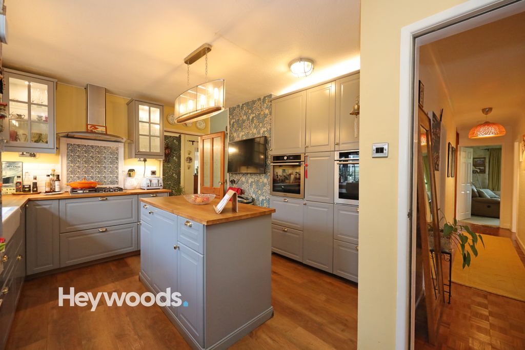 Property photo 3 of 41 0F1A7302