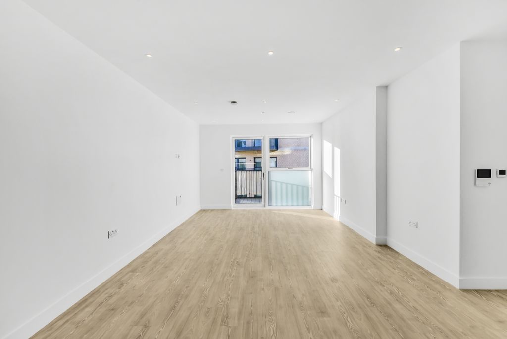 Property photo 2 of 12 Jargonelle House