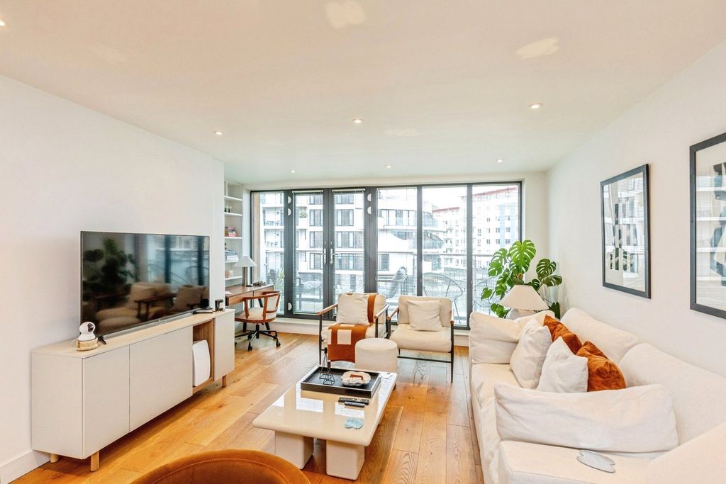 Property photo 2 of 14 Pbox-Img.Jpg