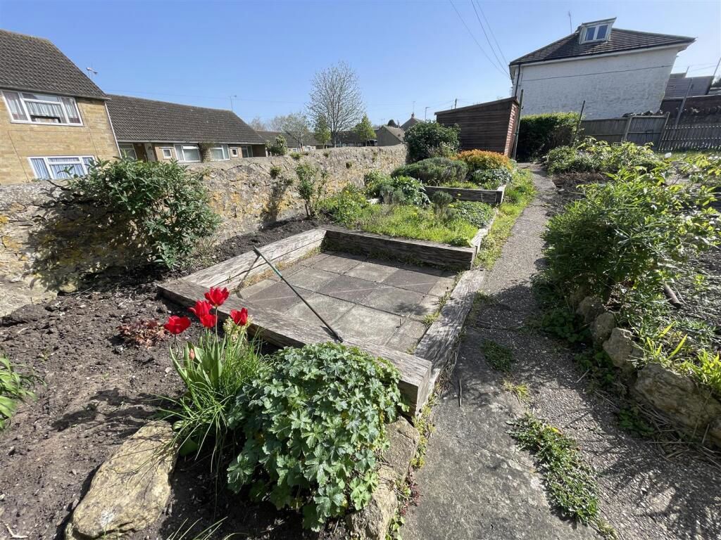 Property photo 2 of 7
