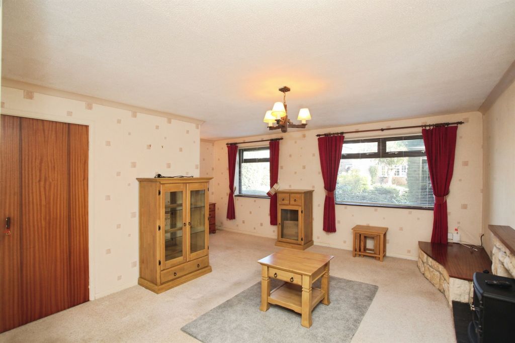 Property photo 3 of 26