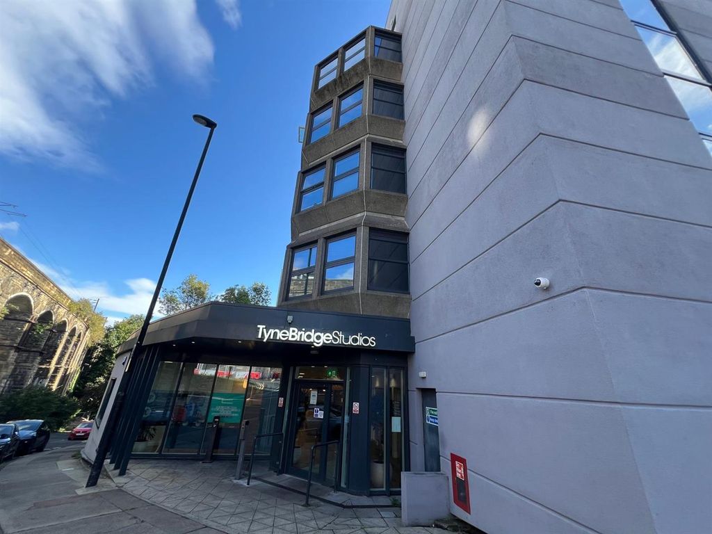 Property photo 1 of 6 Tyne Bridge Studios.Jpg