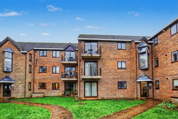 Property photo 2 of 11 321250