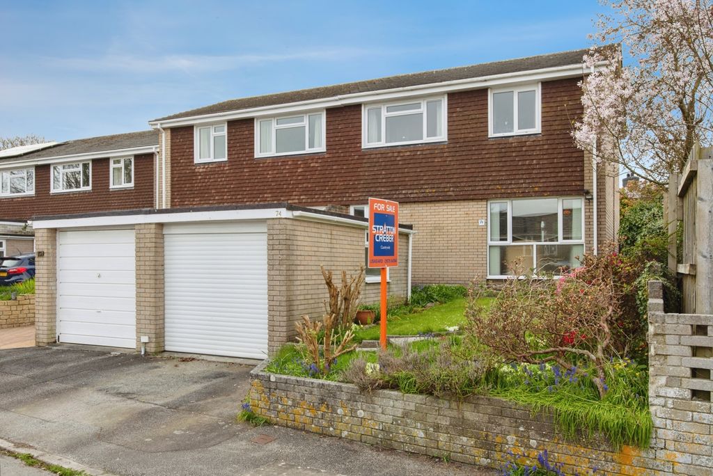 Property photo 1 of 19 Front Aspect